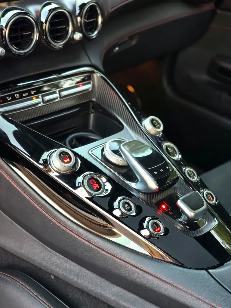 Car Image 2016 MERCEDES AMG ONE 