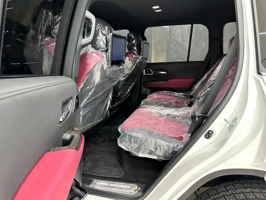 Car Image 2026 TOYOTA LAND CRUISER VX.R