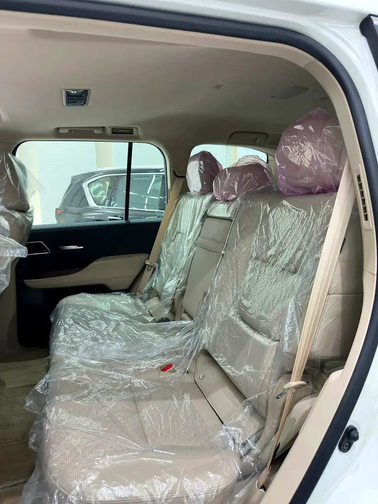 Car Image 2025 TOYOTA LAND CRUISER VX.R
