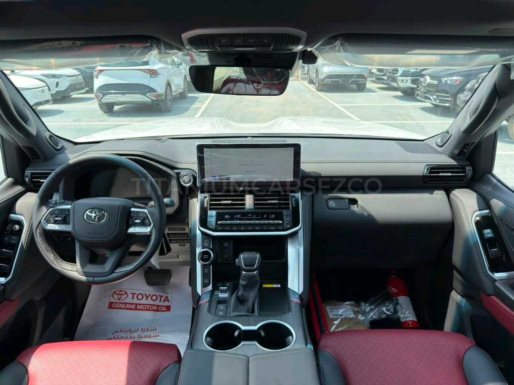 Car Image 2026 TOYOTA LAND CRUISER VX.R