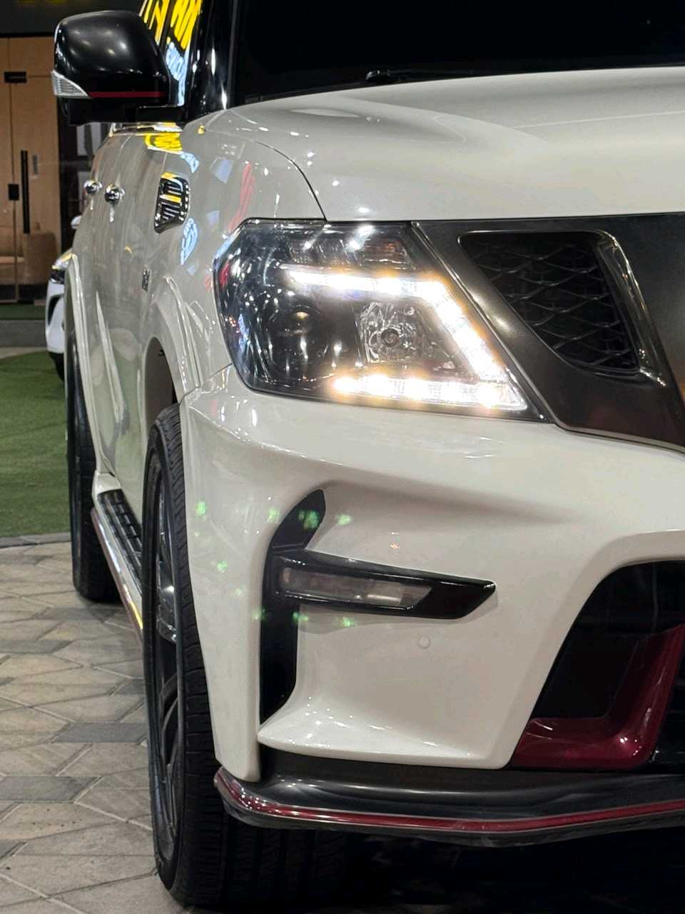Car Image 2016 NISSAN PATROL Platinum