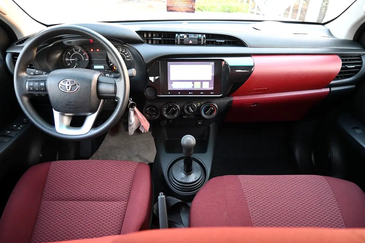 Car Image 2026 TOYOTA HILUX GL