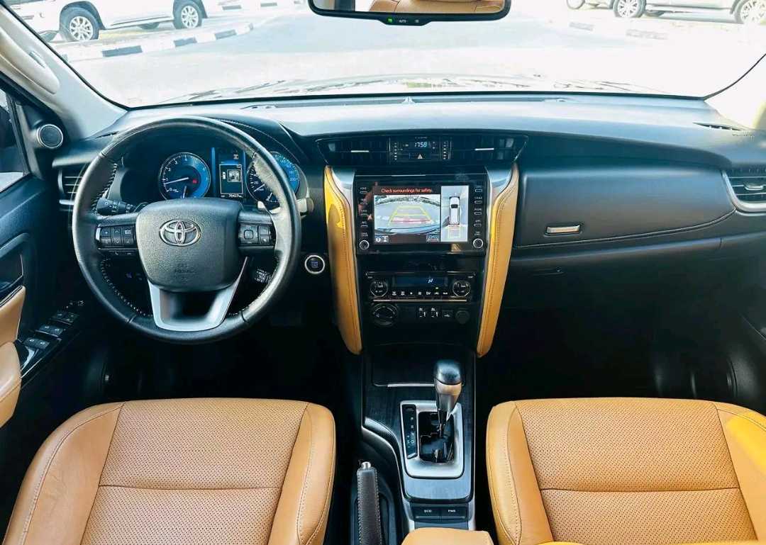 Car Image 2024 TOYOTA FORTUNER 