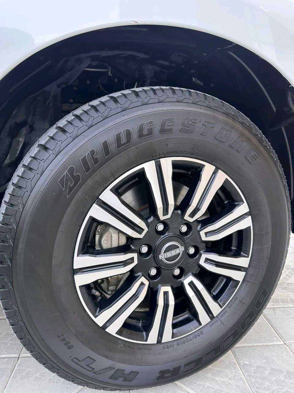 Car Image 2024 NISSAN PATROL LE