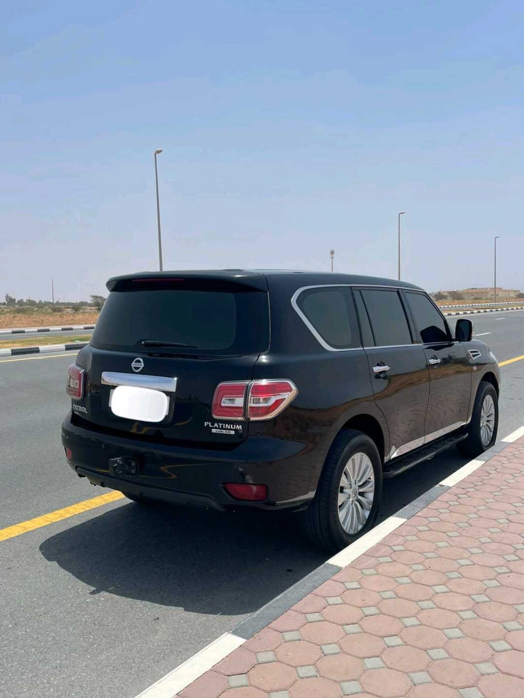Car Image 2014 NISSAN PATROL Platinum