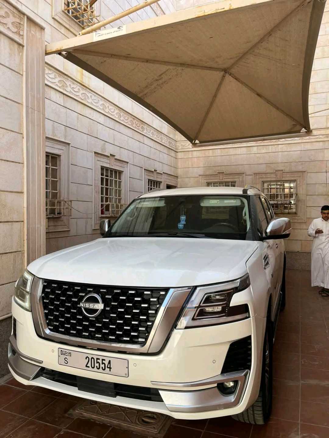 Car Image 2019 NISSAN PATROL Platinum