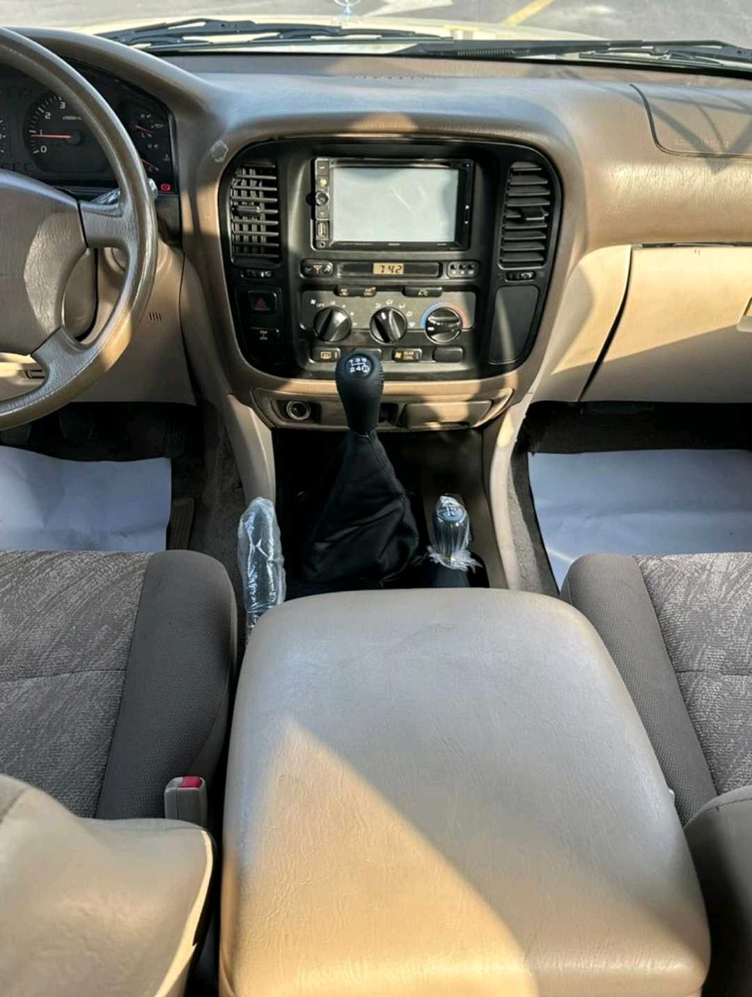 Car Image 1999 TOYOTA LAND CRUISER GX