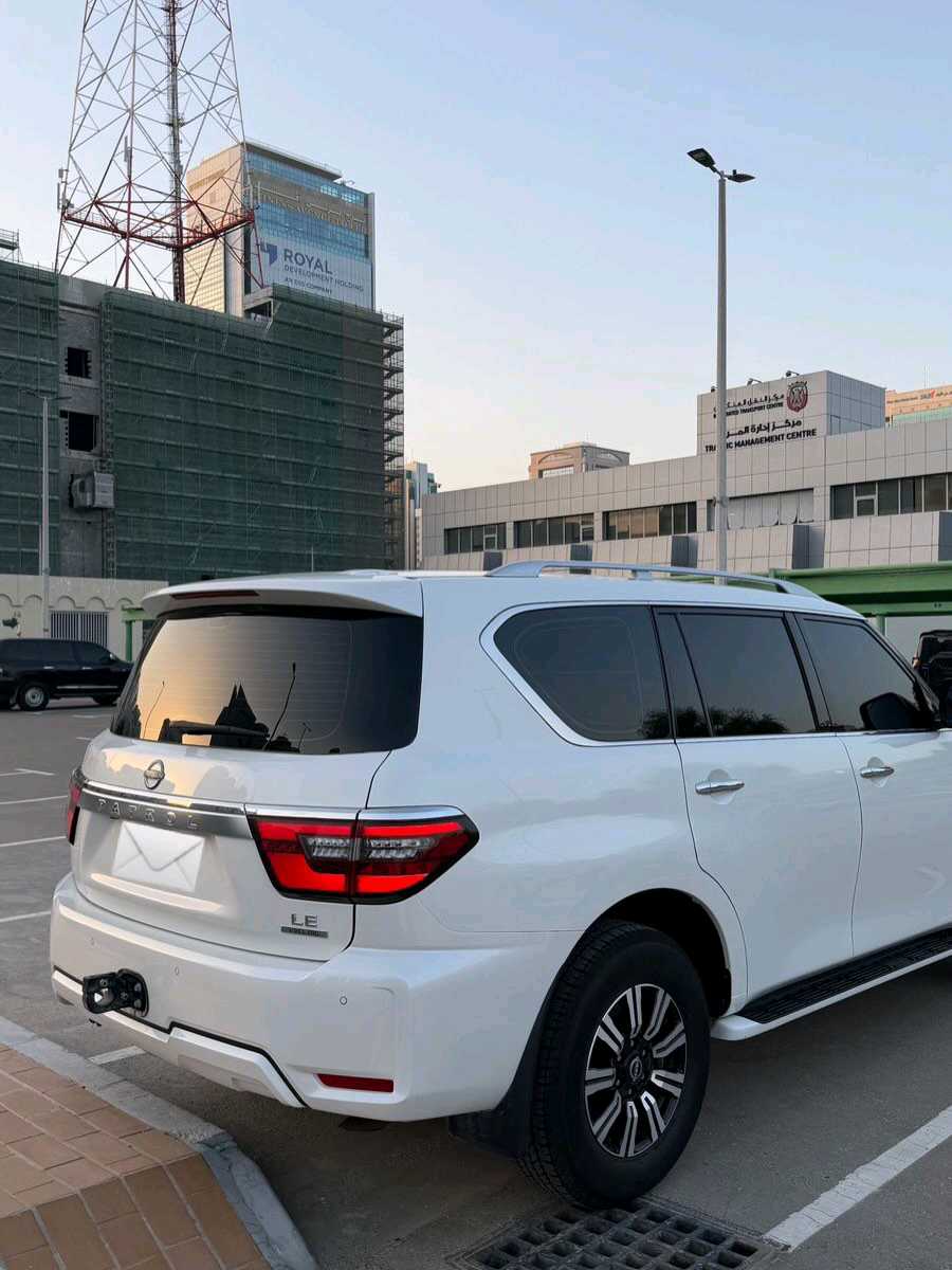Car Image 2024 NISSAN PATROL LE