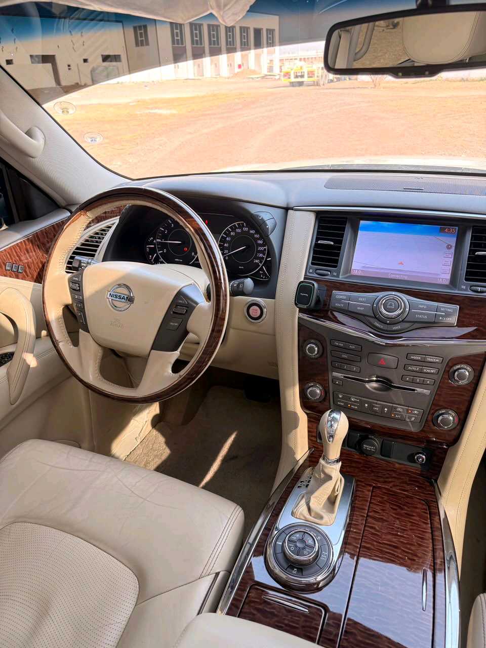 Car Image 2014 NISSAN PATROL Platinum