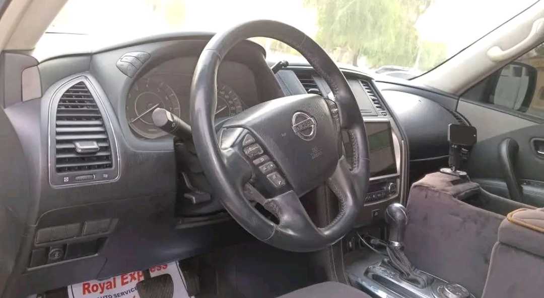 Car Image 2014 NISSAN PATROL 