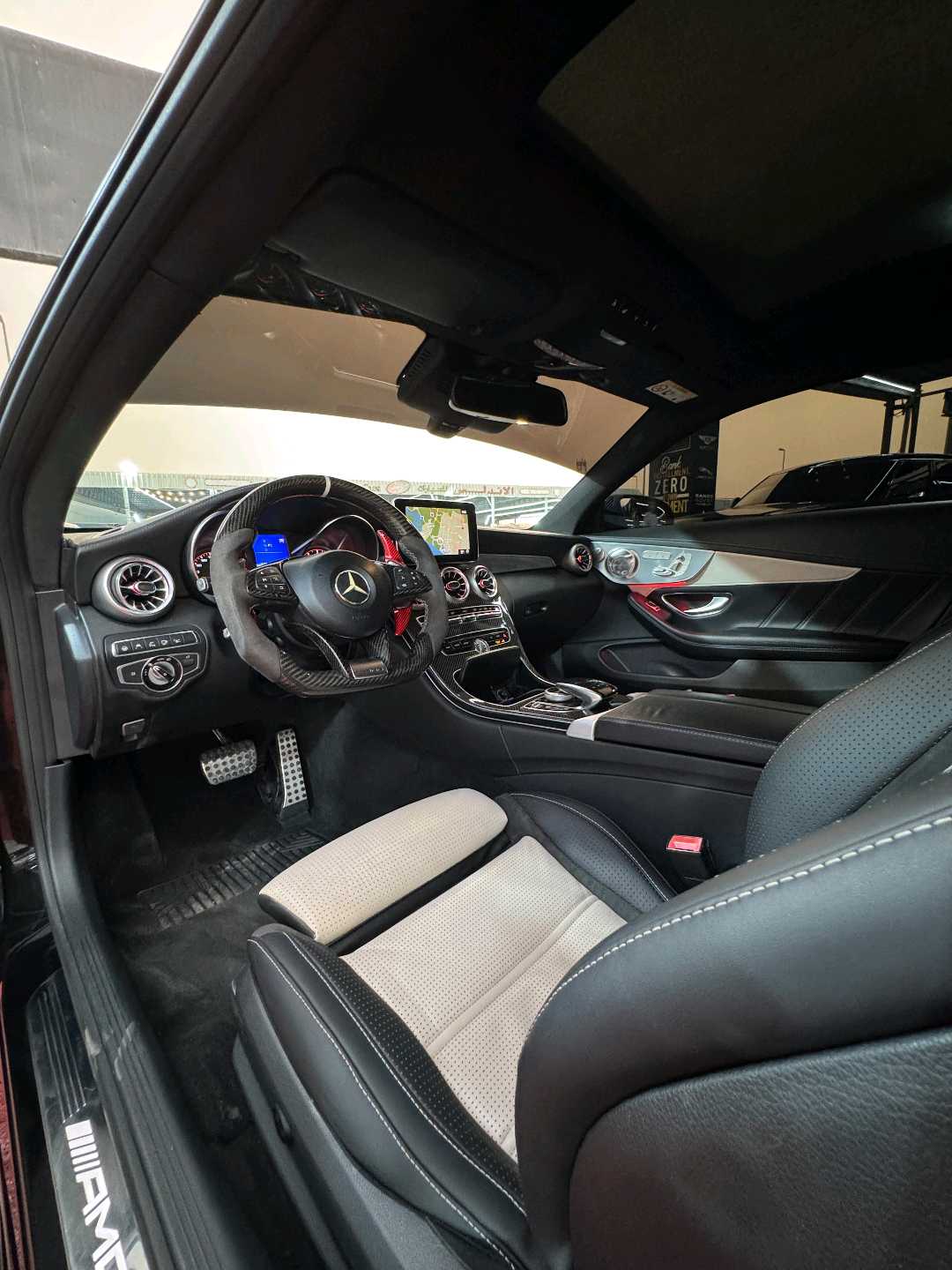 Car Image 2017 MERCEDES C Class 63