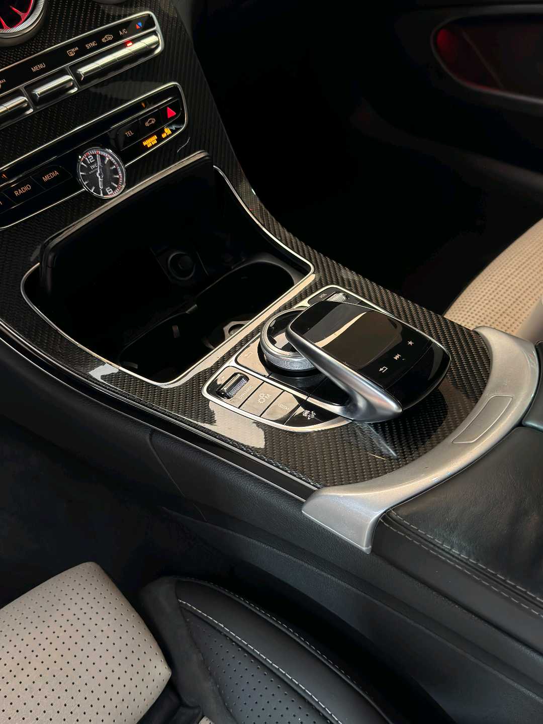 Car Image 2017 MERCEDES C Class 63