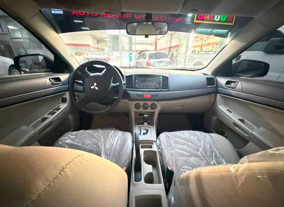 Car Image 2015 MITSUBISHI LANCER 