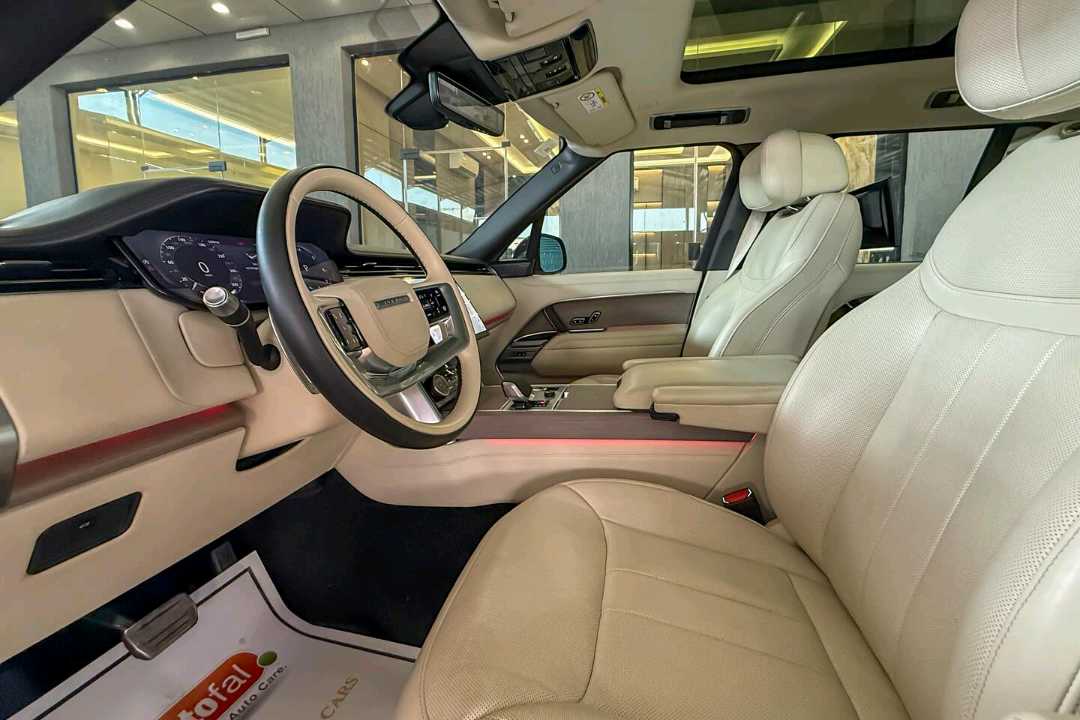 Car Image 2022 LAND ROVER VOGUE 