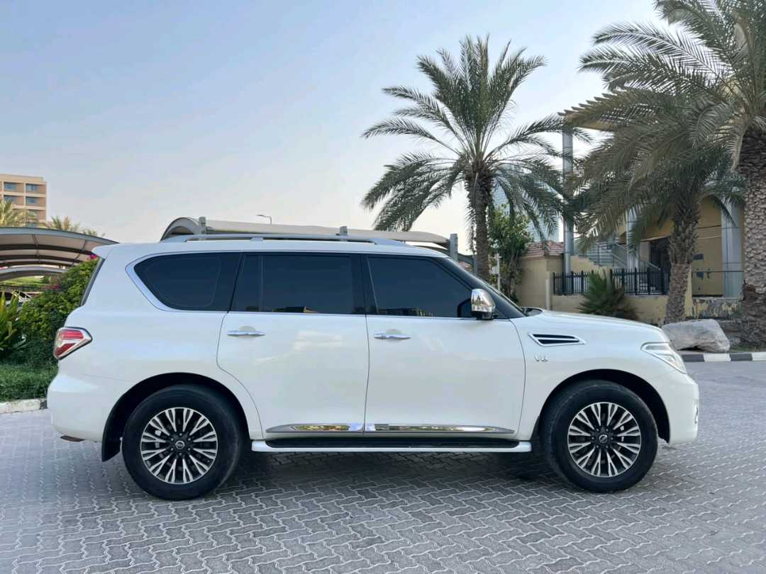 Car Image 2014 NISSAN PATROL Platinum