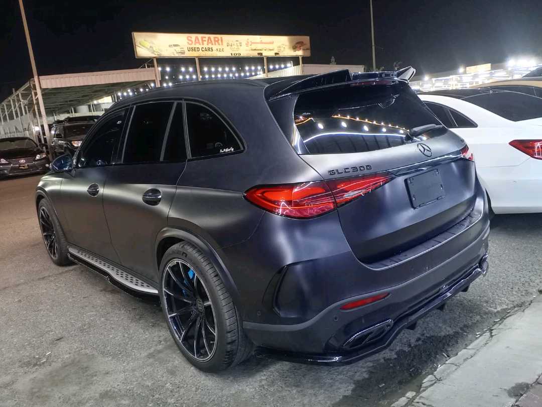Car Image 2023 MERCEDES GLC CLASS 