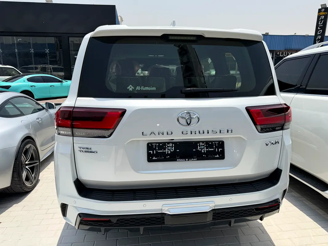 Car Image 2026 TOYOTA LAND CRUISER VX.R