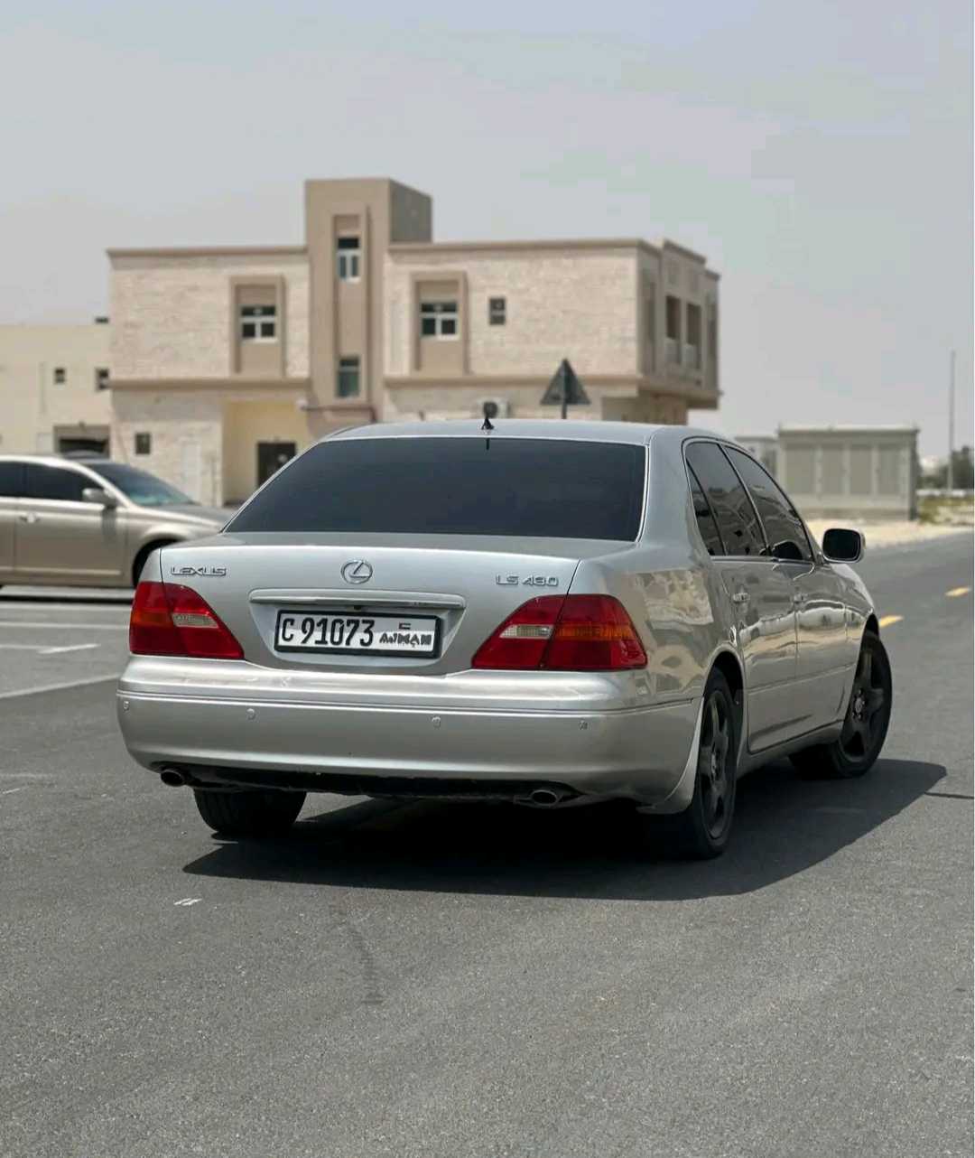 Car Image 2001 LEXUS LS 430