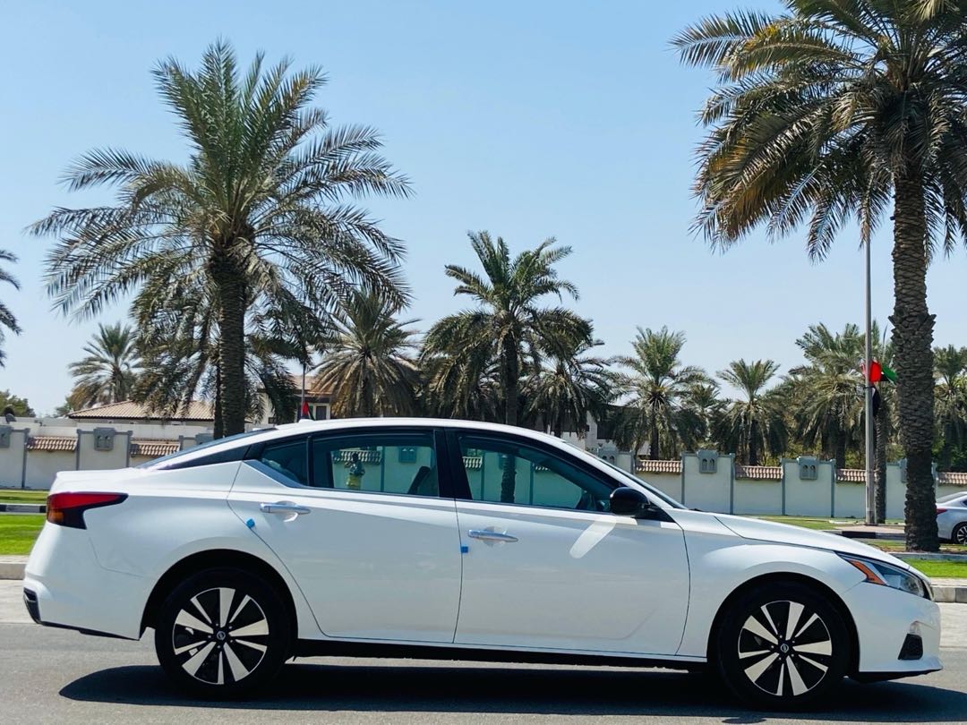 Car Image 2019 NISSAN ALTIMA S