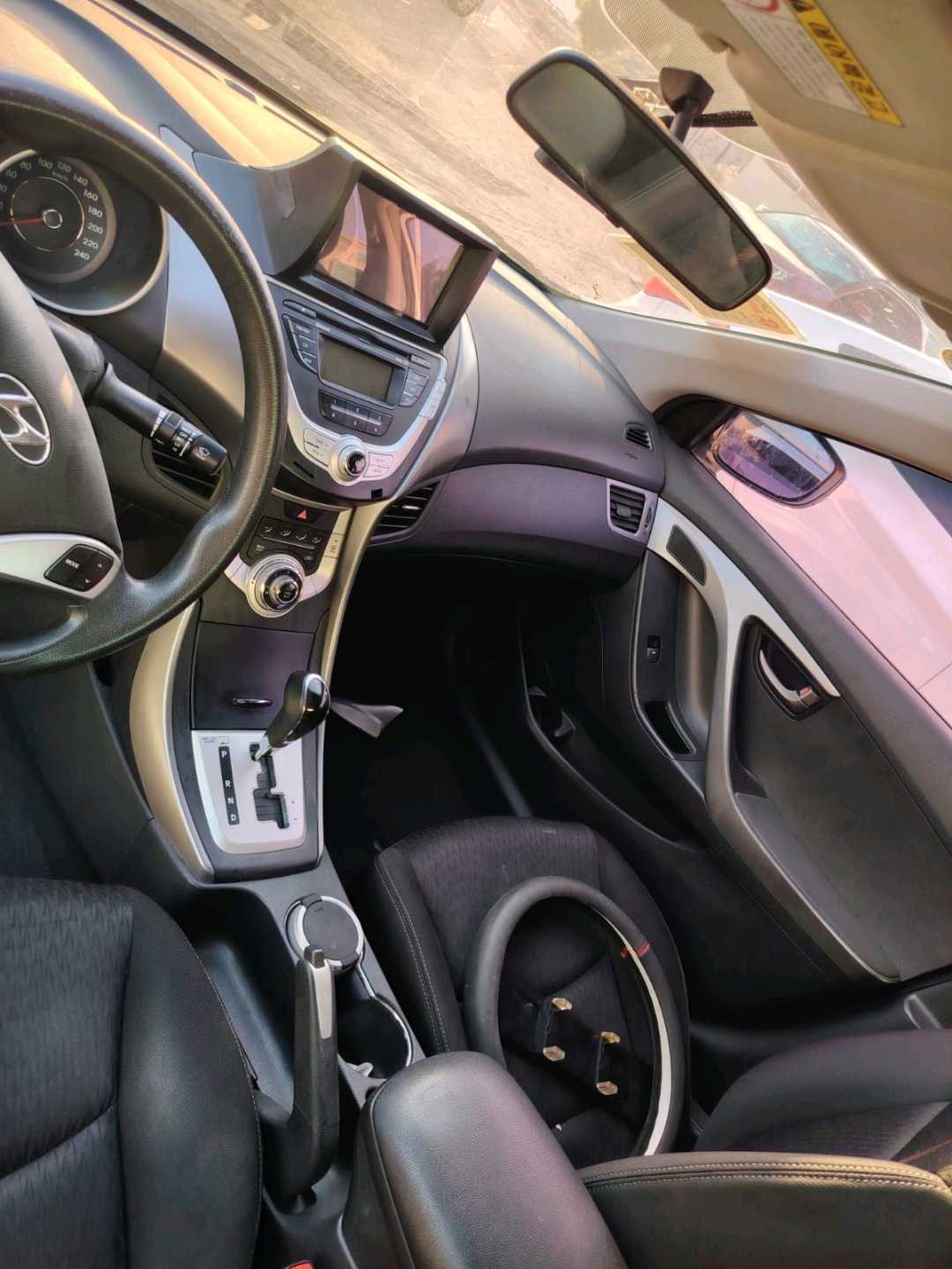 Car Image 2011 HYUNDAI AVANTE 