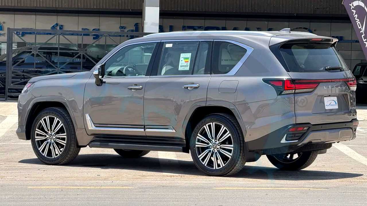Car Image 2026 LEXUS LX 700 H