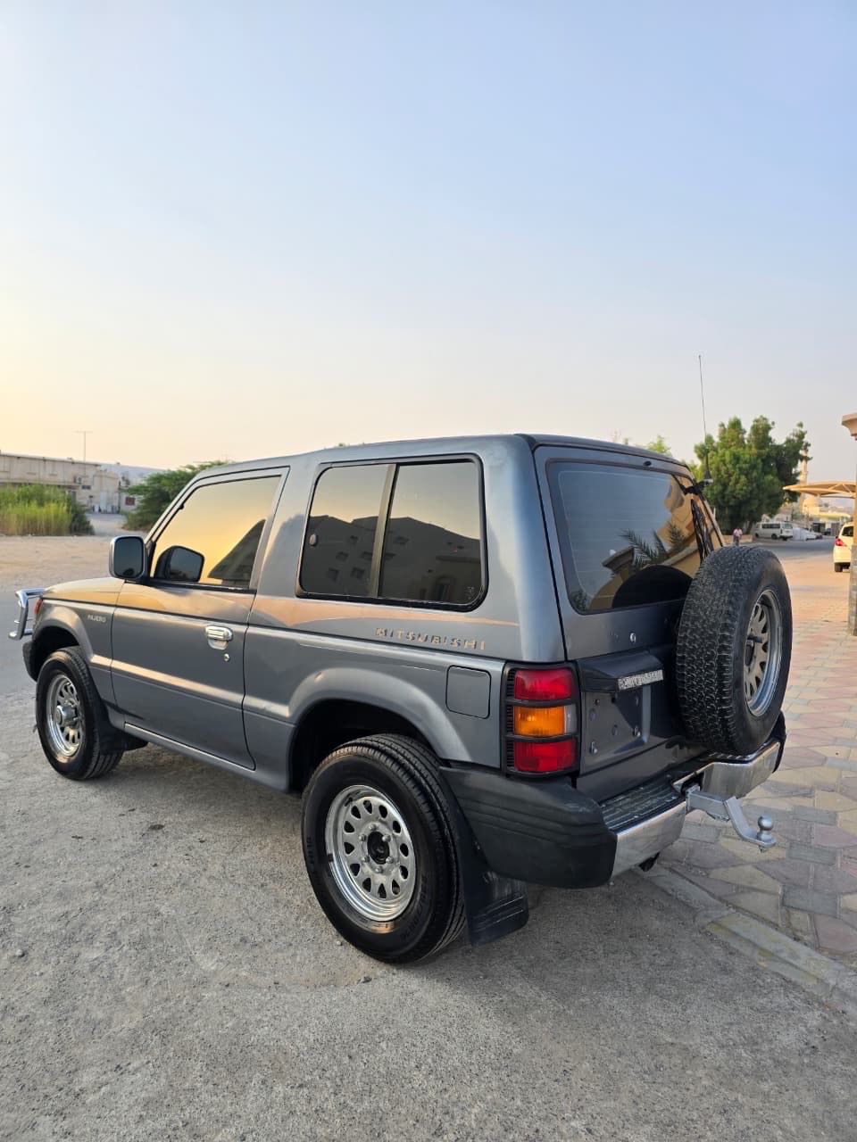 Car Image 1998 MITSUBISHI PAJERO 