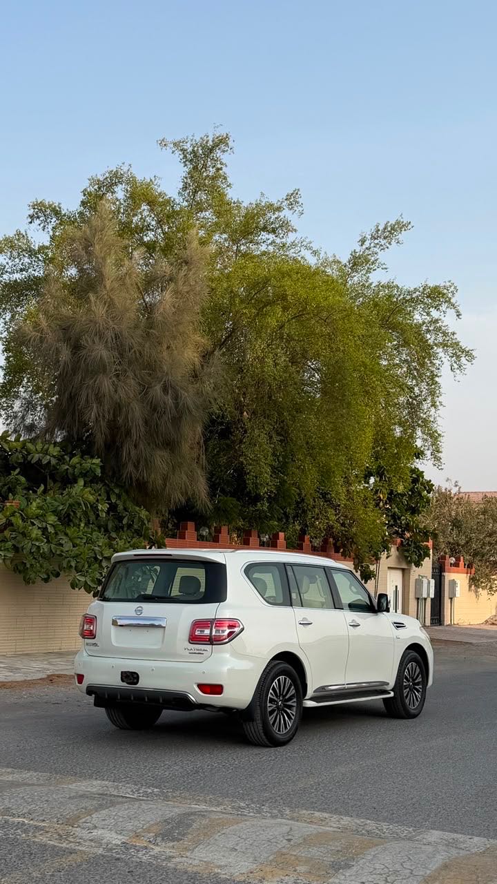Car Image 2014 NISSAN PATROL Titanium