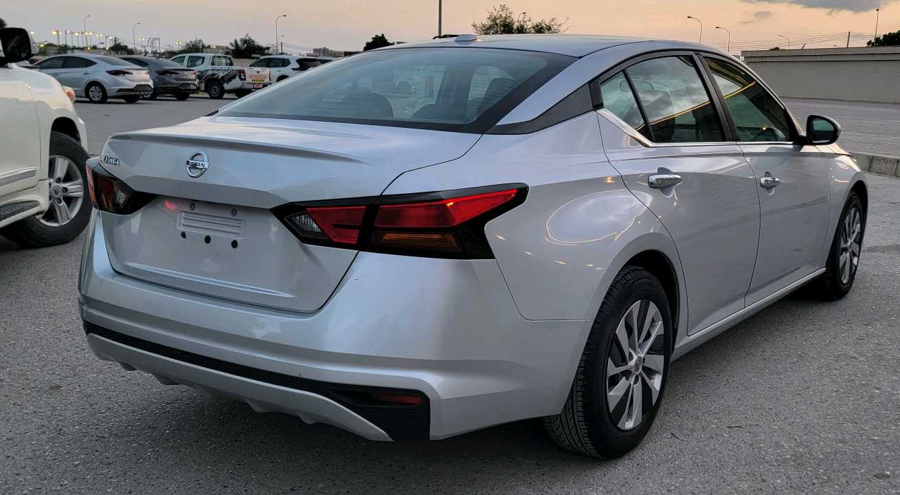 Car Image 2020 NISSAN ALTIMA S