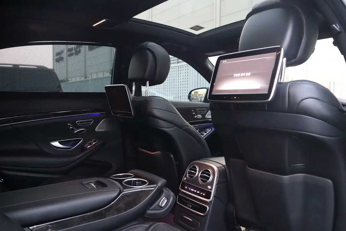 Car Image 2015 MERCEDES S Class 550