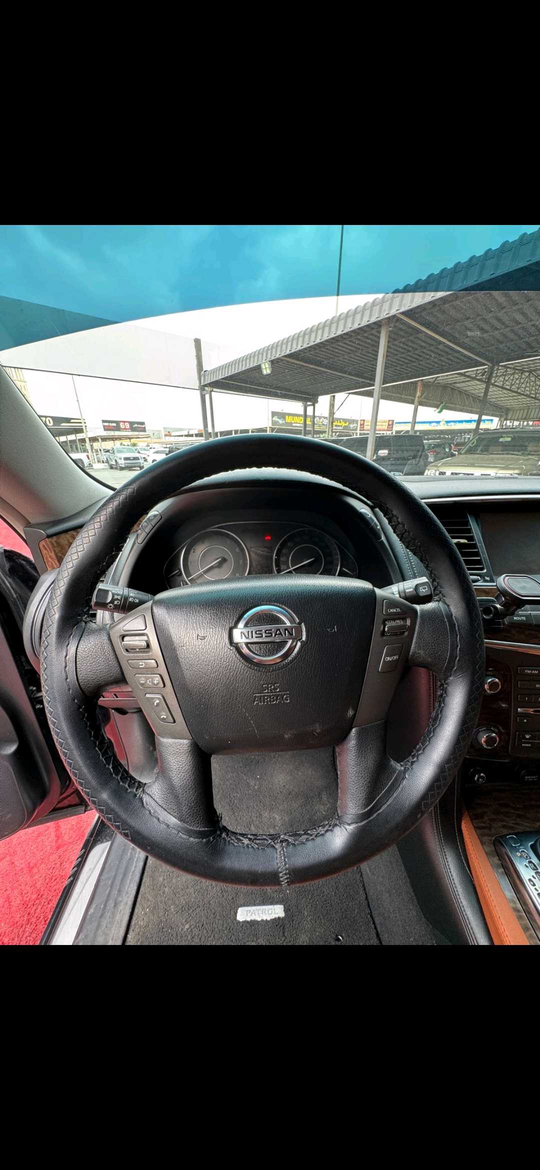Car Image 2015 NISSAN PATROL 