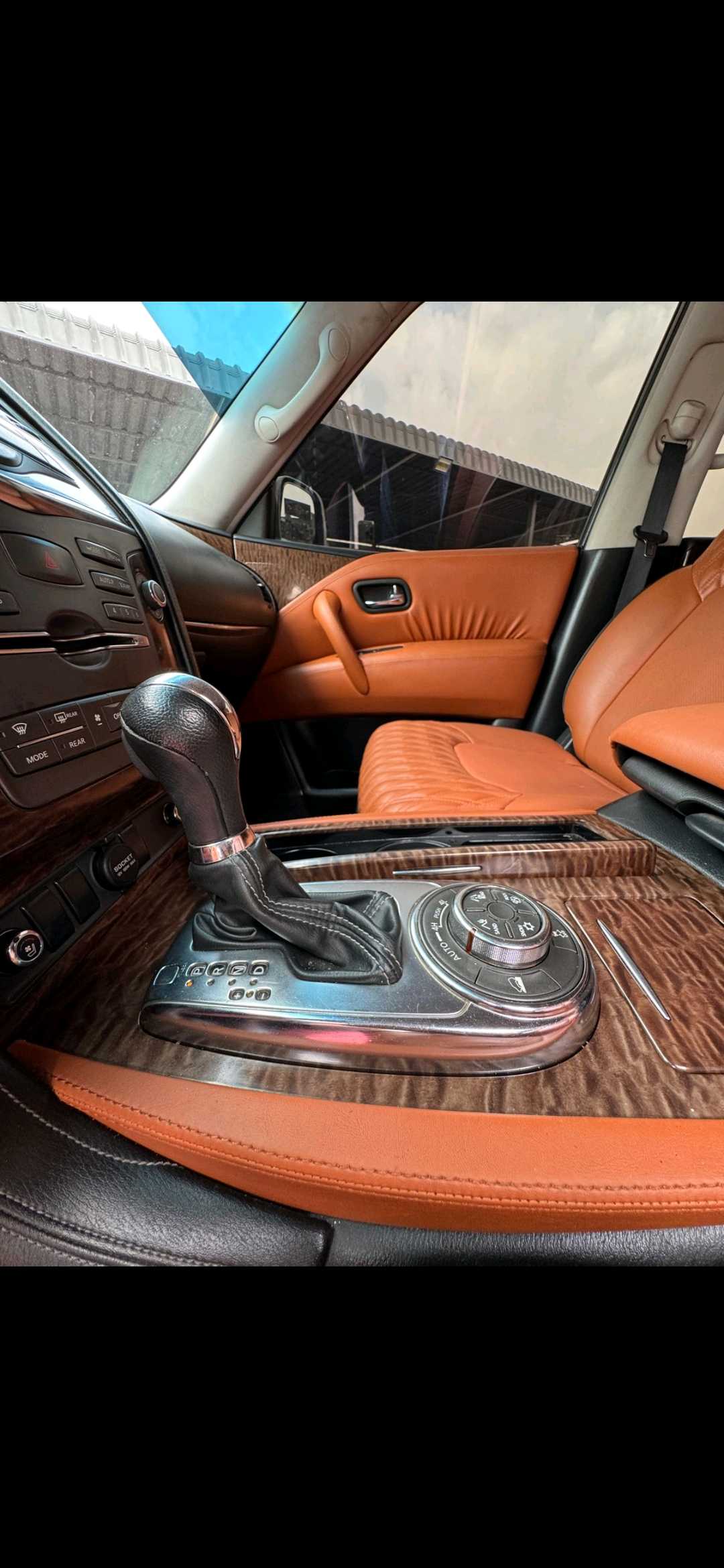 Car Image 2015 NISSAN PATROL 