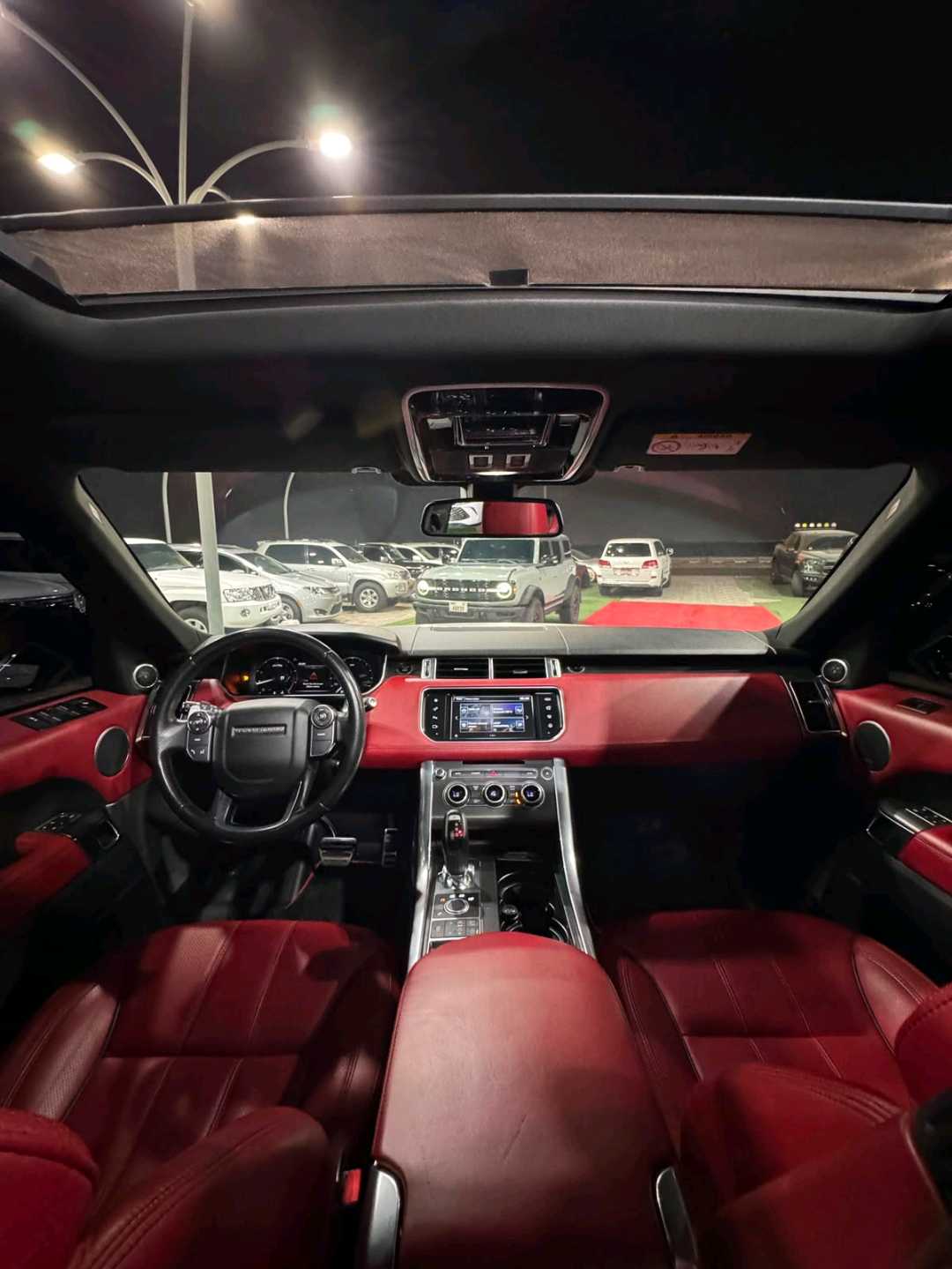 Car Image 2016 LAND ROVER SPORT 
