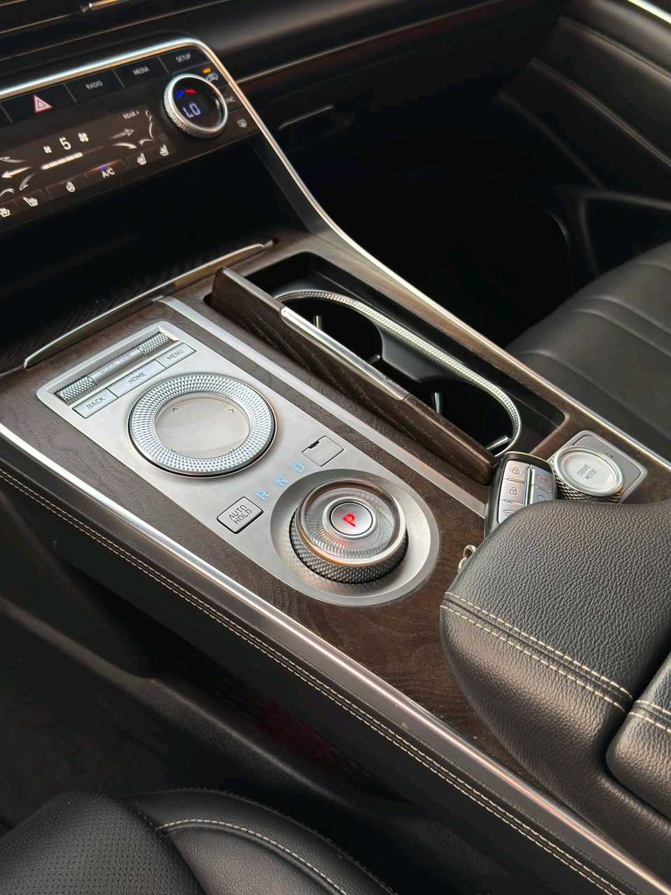 Car Image 2021 HYUNDAI GENESIS 