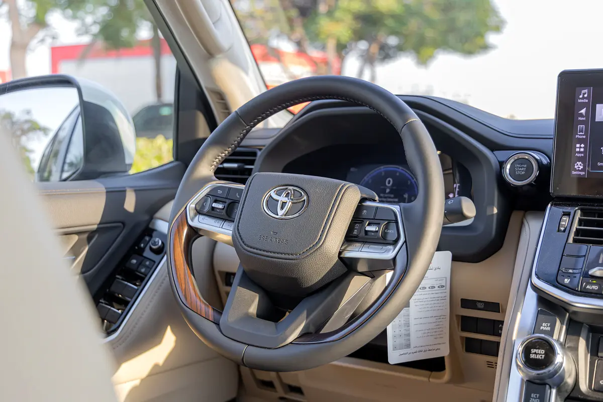 Car Image 2026 TOYOTA LAND CRUISER GX.R