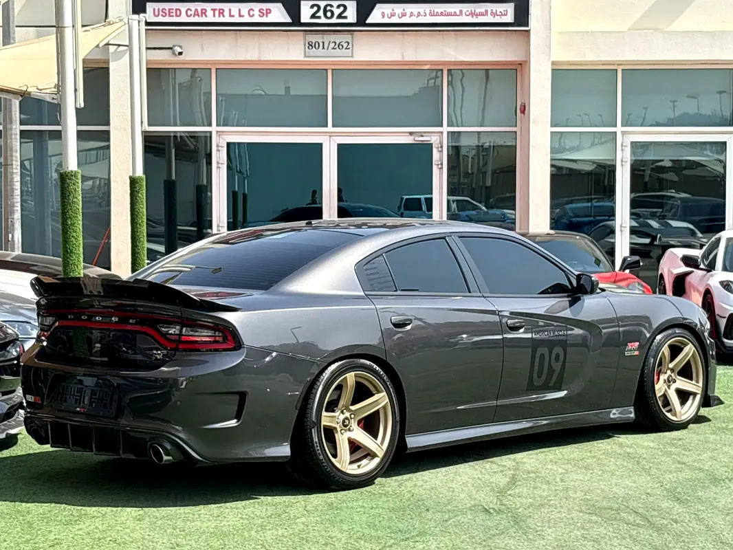 Car Image 2019 DODGE CHARGER SCAT PACK