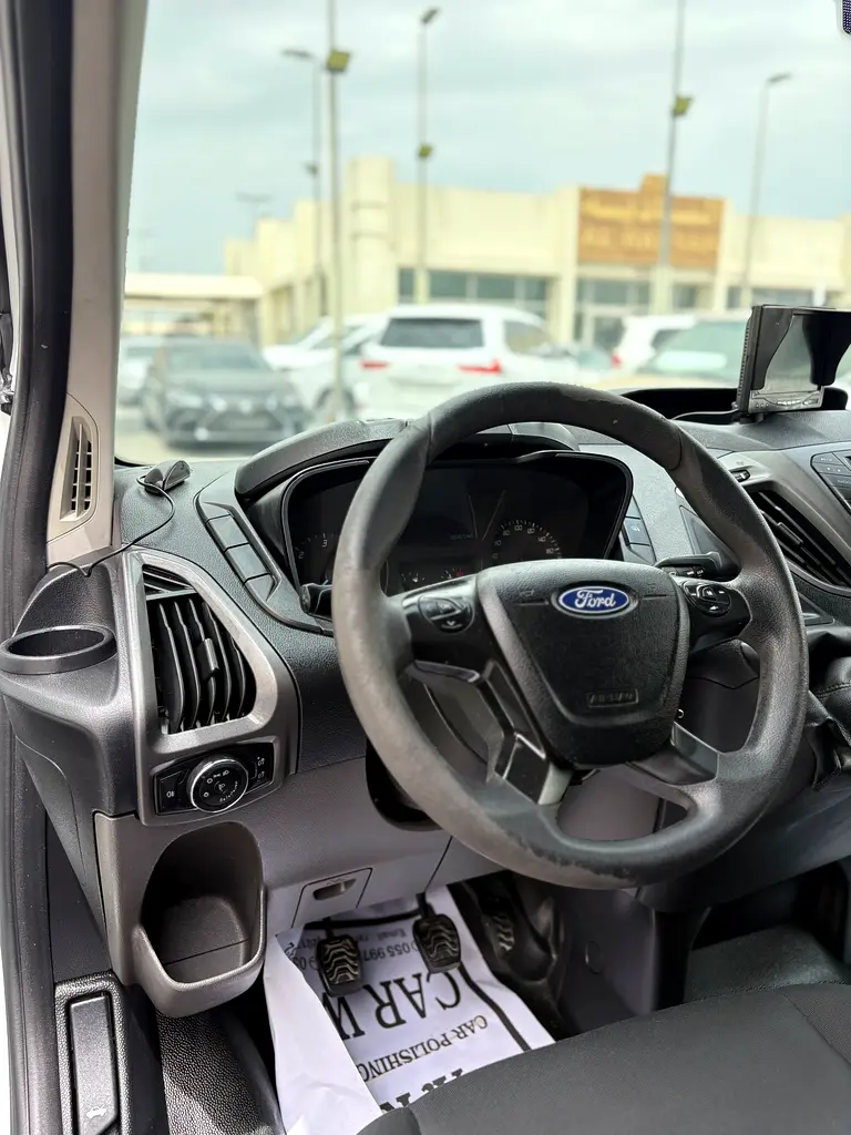 Car Image 2020 FORD TRANSIT 