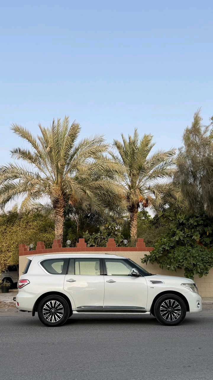 Car Image 2014 NISSAN PATROL Platinum