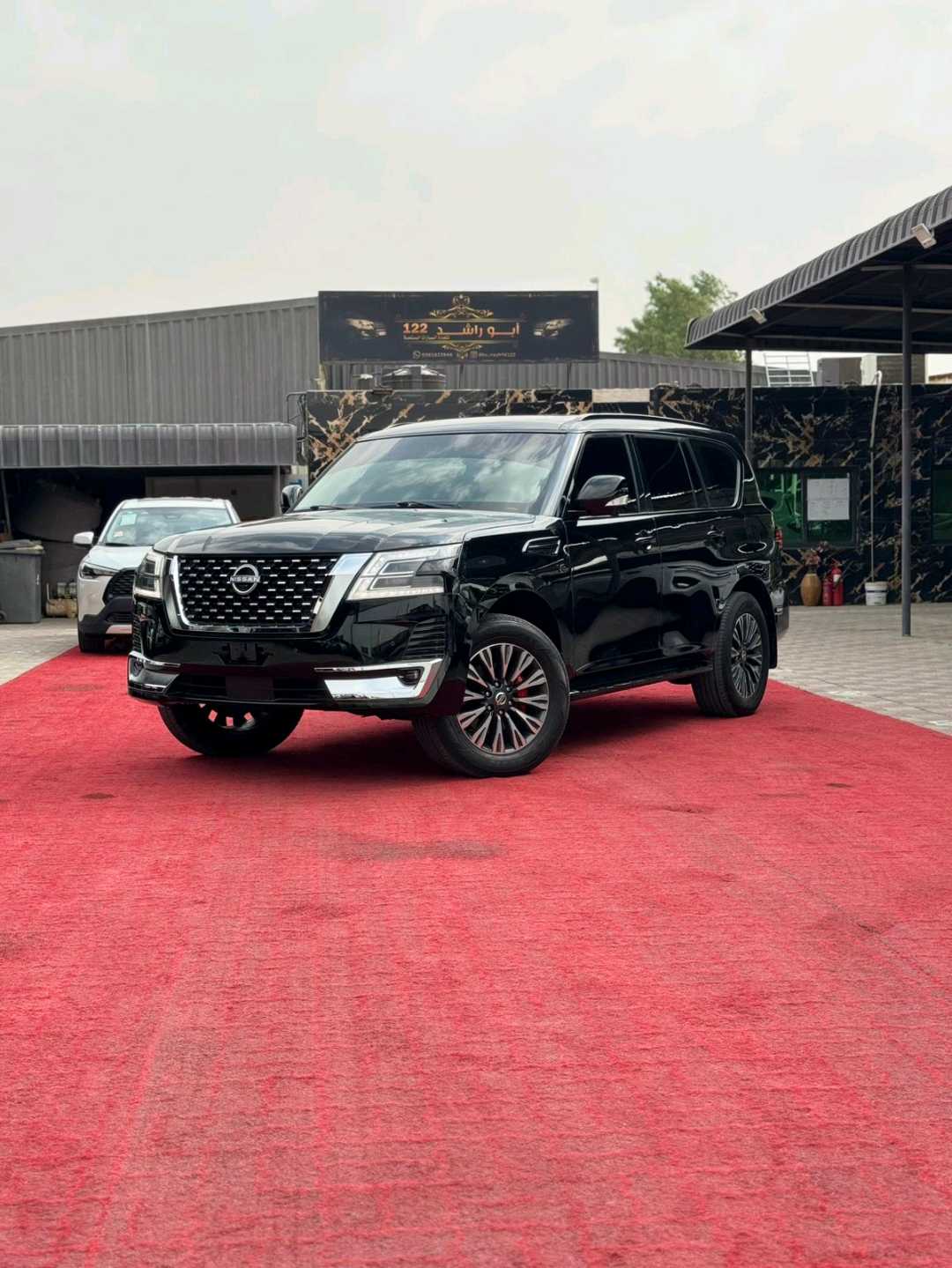 Car Image 2015 NISSAN PATROL Platinum