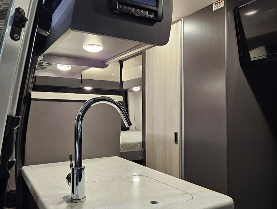Car Image 2022 MERCEDES SPRINTER  