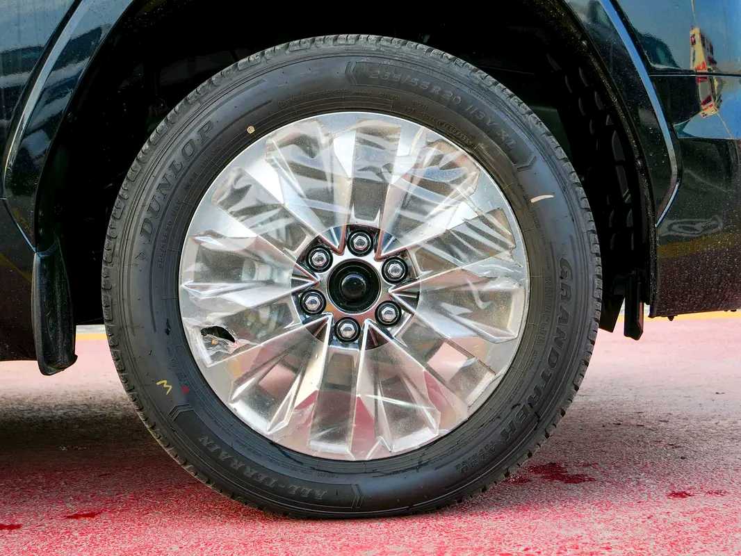 Car Image 2026 TOYOTA LAND CRUISER VX