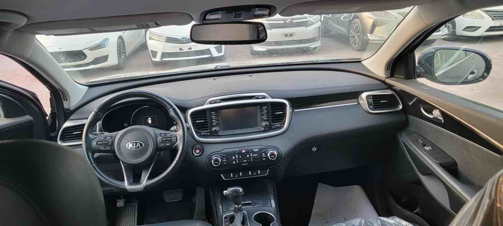 Car Image 2017 KIA SORENTO EX