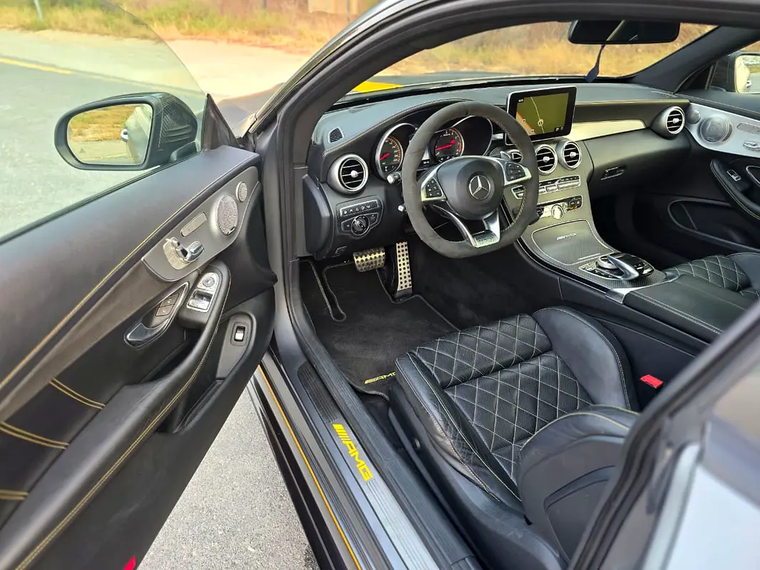 Car Image 2017 MERCEDES C Class 63