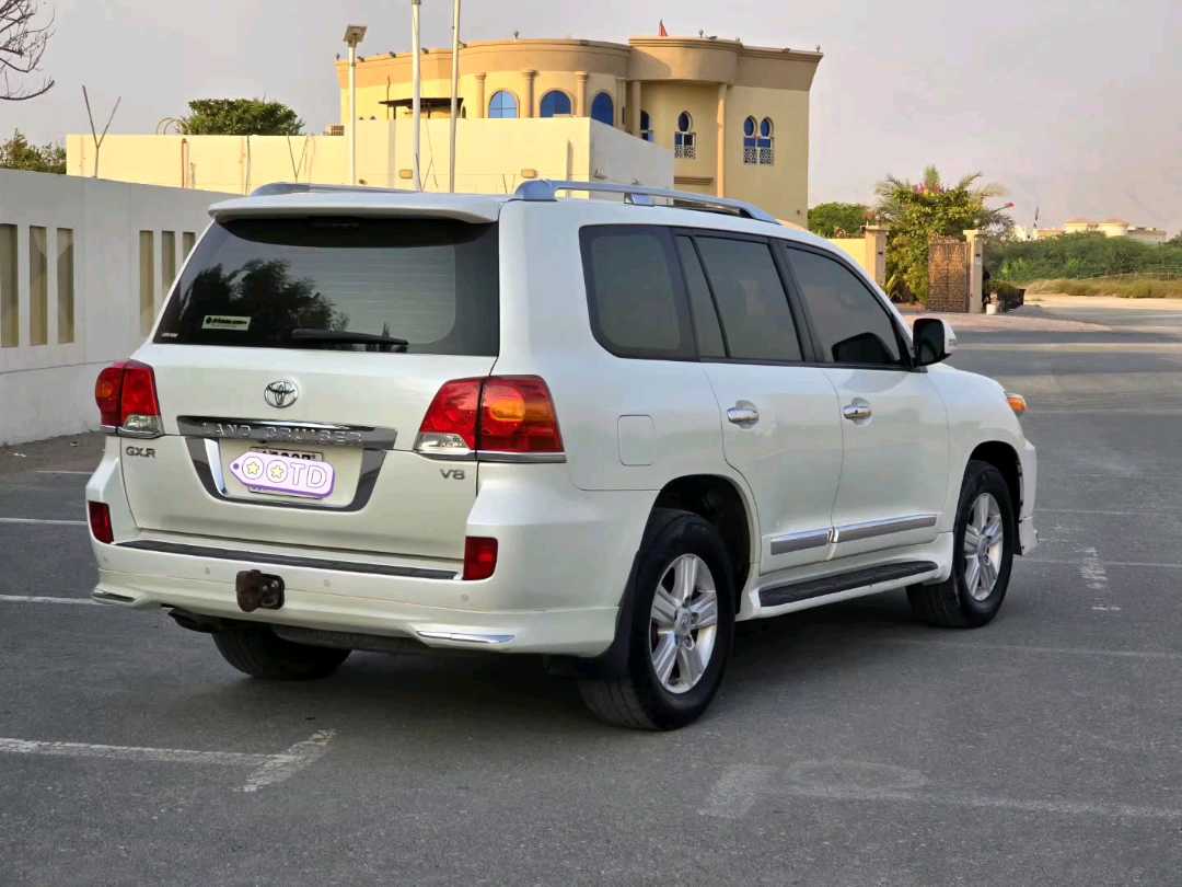 Car Image 2025 TOYOTA LAND CRUISER EXR