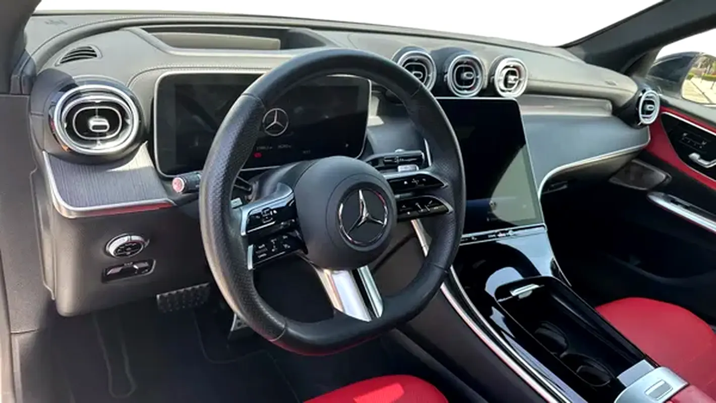 Car Image 2025 MERCEDES GLC CLASS 