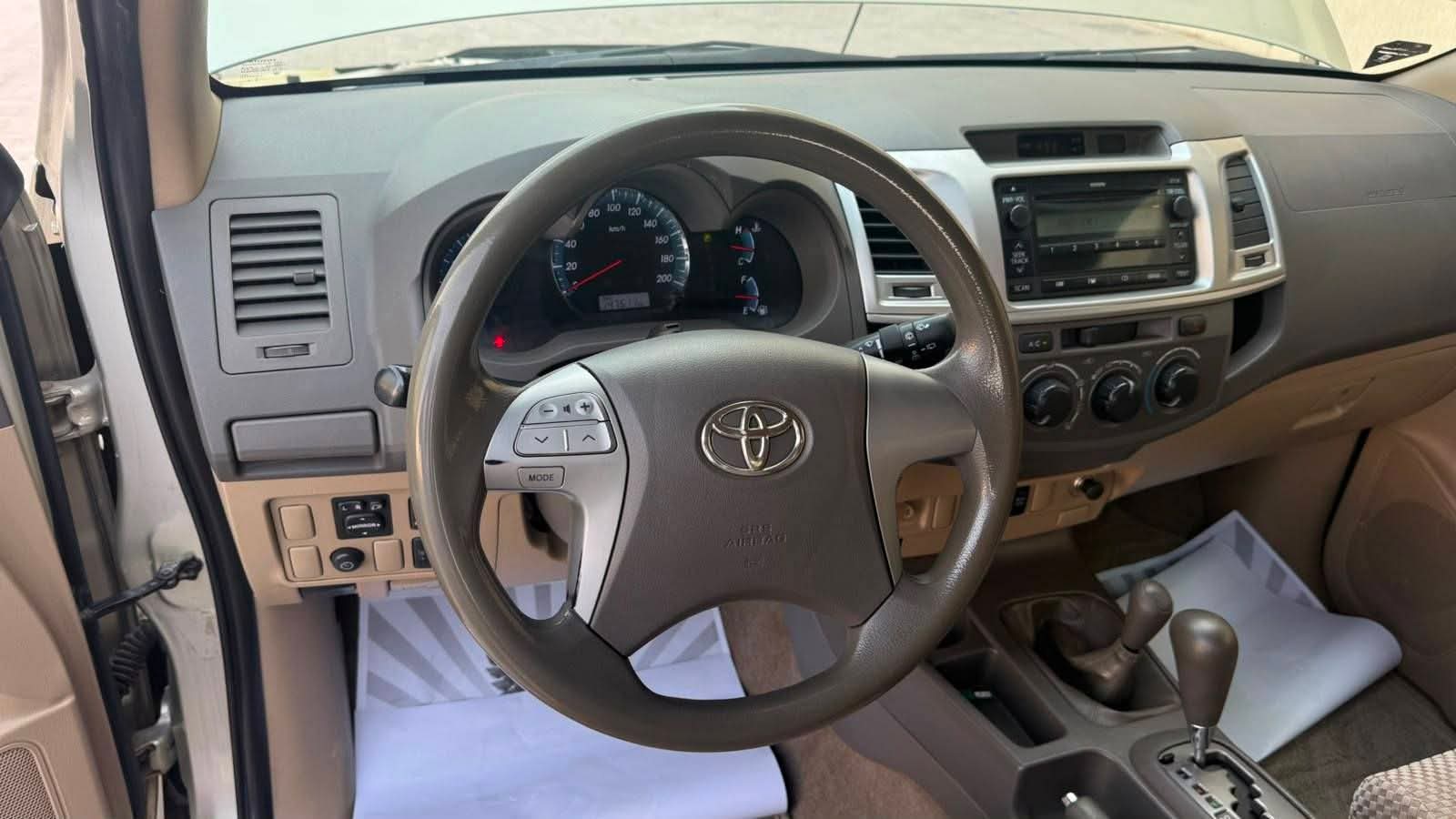 Car Image 2014 NISSAN PATROL LE