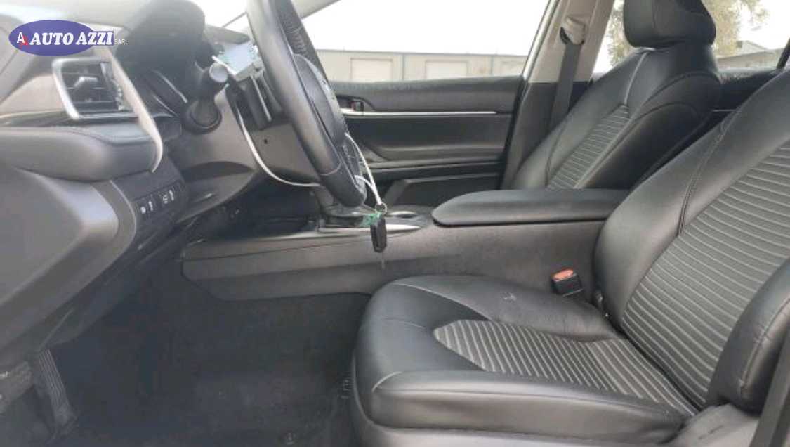 Car Image 2021 TOYOTA CAMRY
