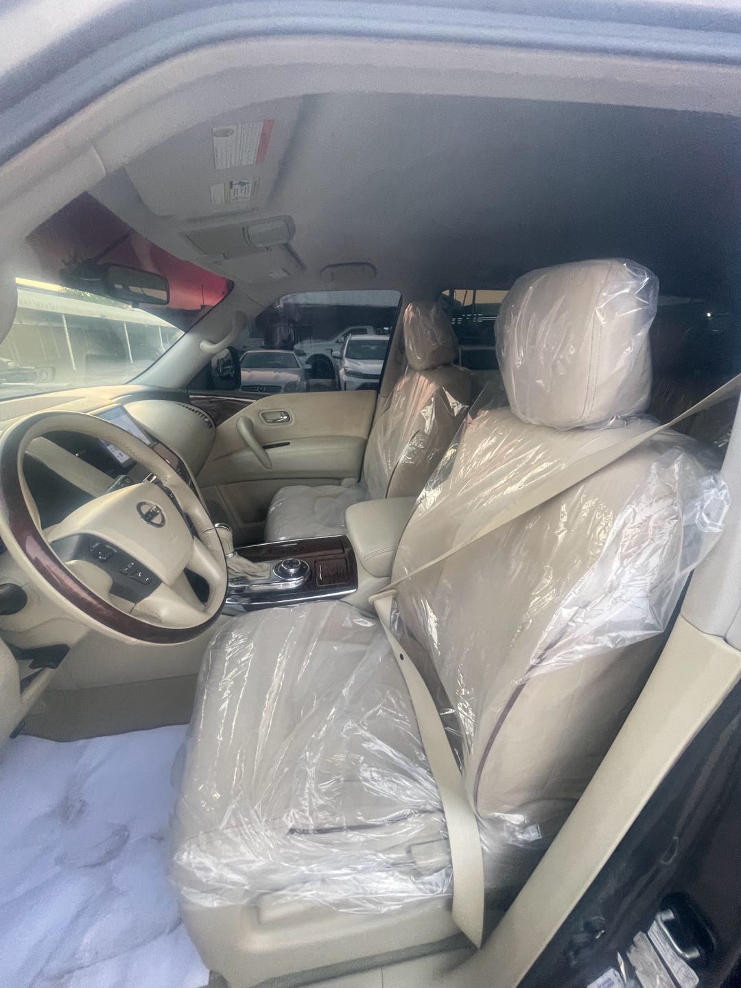 Car Image 2016 NISSAN PATROL LE
