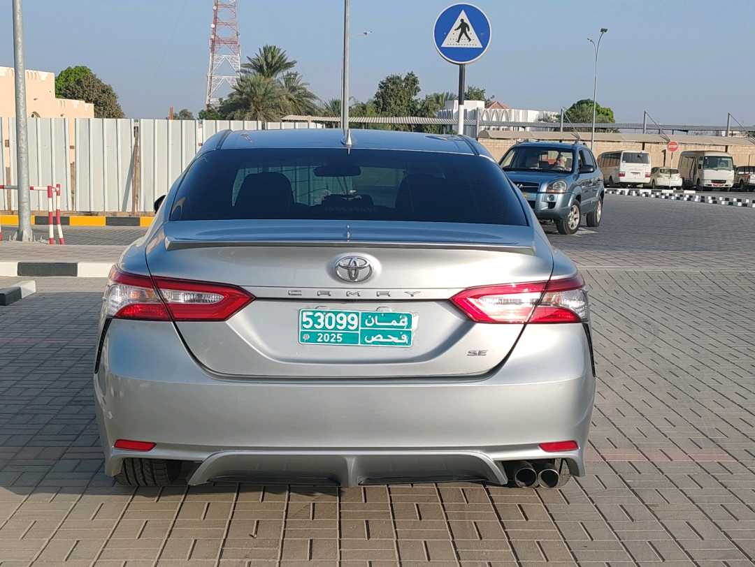 Car Image 2020 TOYOTA CAMRY SE