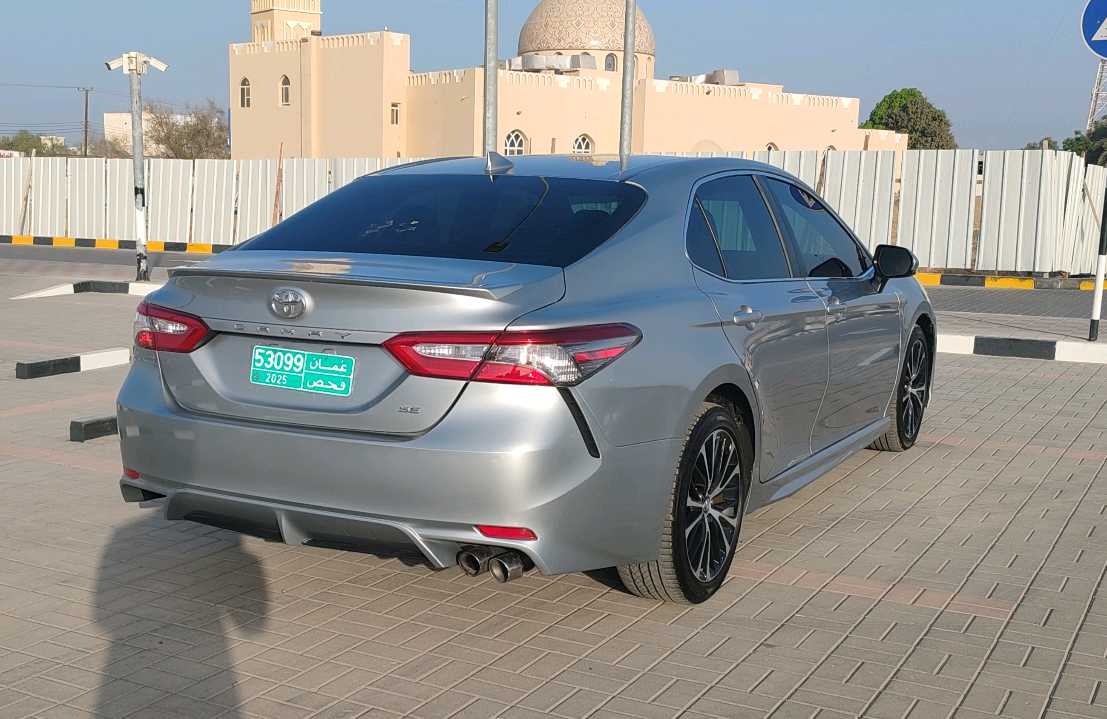 Car Image 2020 TOYOTA CAMRY SE