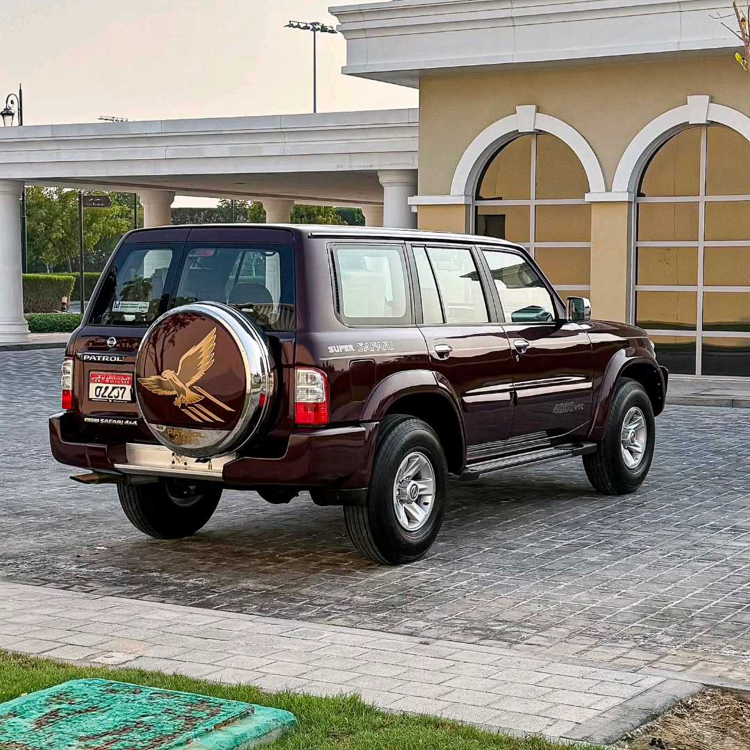 Car Image 2002 NISSAN SAFARI 